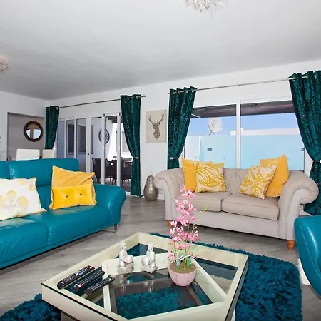 Willa Luciente - 3 Bedroom - Great Pool Area - Perfect For Families Puerto del Carmen (Lanzarote)
